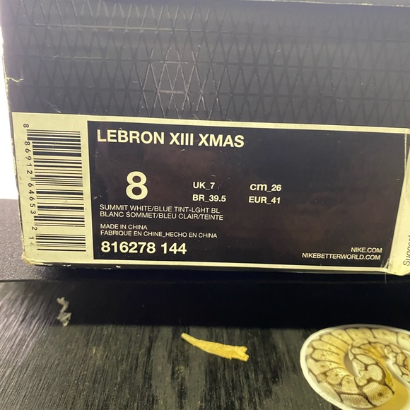 Nike LeBron 13 XMAS - Picture 5 of 6